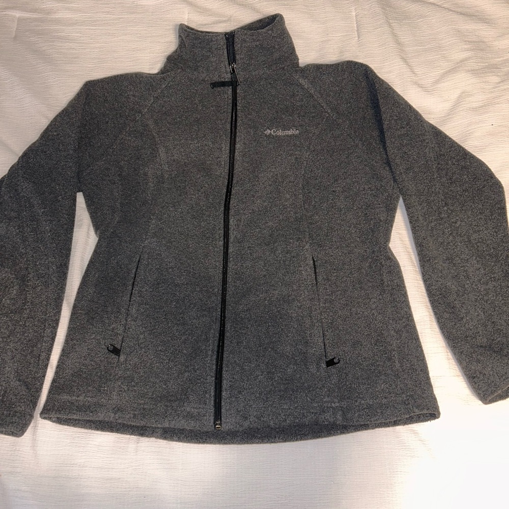 long sleeve columbia fleece zip up size M